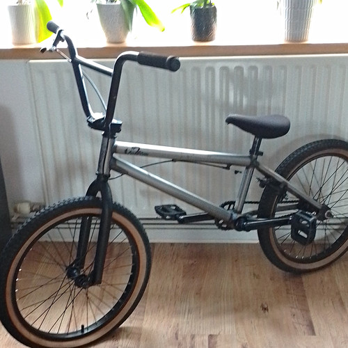 Raw aluminiums venom bmx - venom, bike