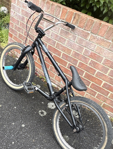 Bmx bike black frame white - black,